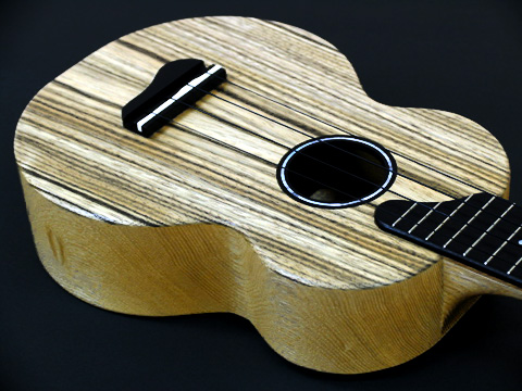 Four Leaf Uke Concert �j���[�M�j�A�E�H���i�b�g/�A�b�V��