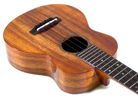 T�fs Ukulele CS-200 �R���T�[�g�E�R�A ���B���e�[�W�f�J�[��